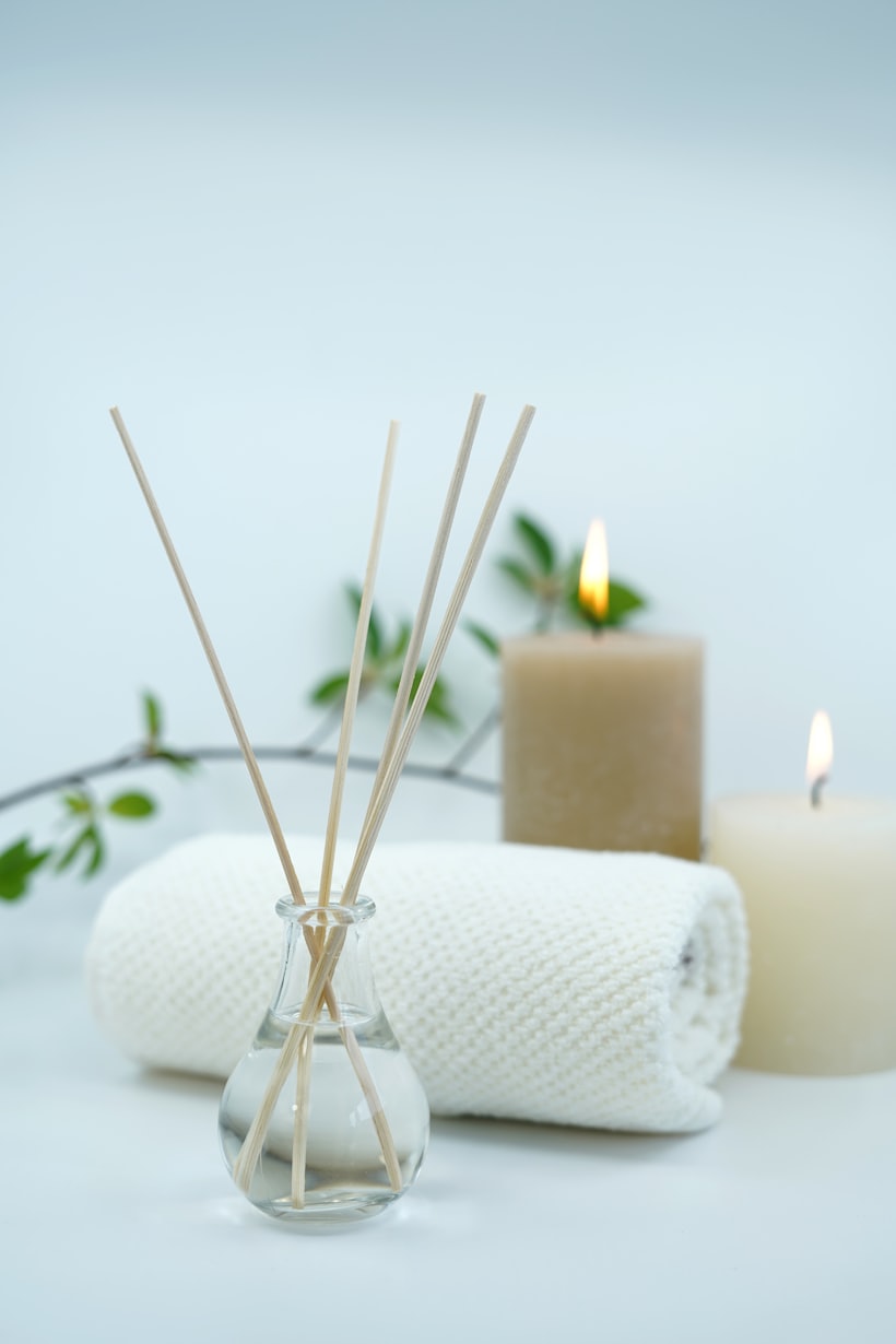 Reed diffuser and candles